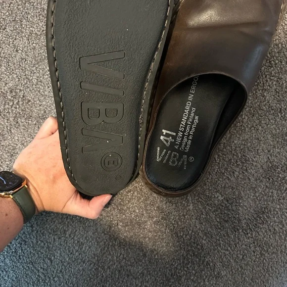 VIBA Brown Leather Slides Shoes - Picture 2 of 2